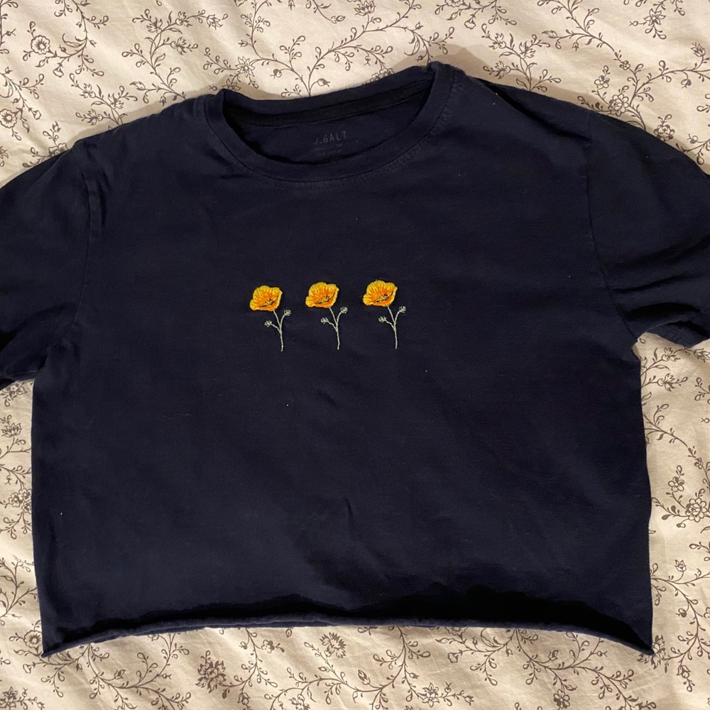 Brandy Melville flower top